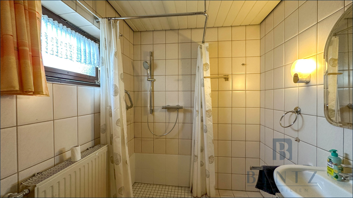 Badezimmer EG