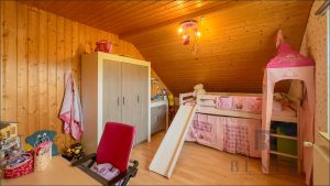 Kinderzimmer / Büro