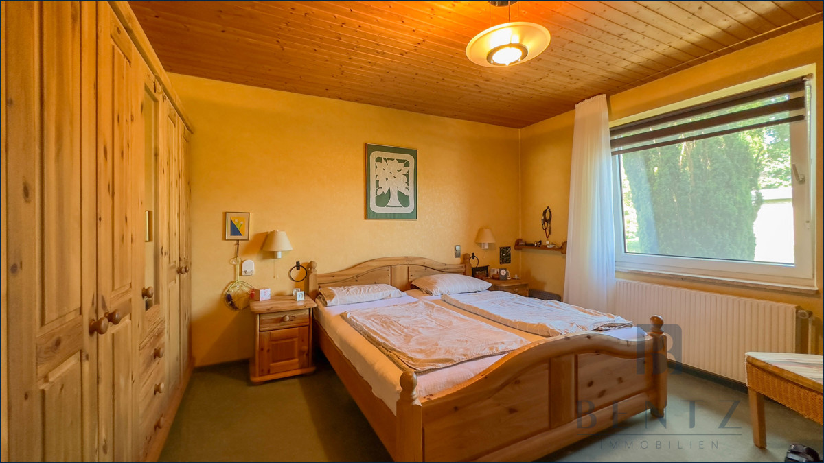 Schlafzimmer EG
