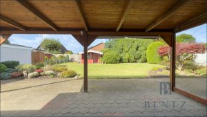 Überdachte Terrasse