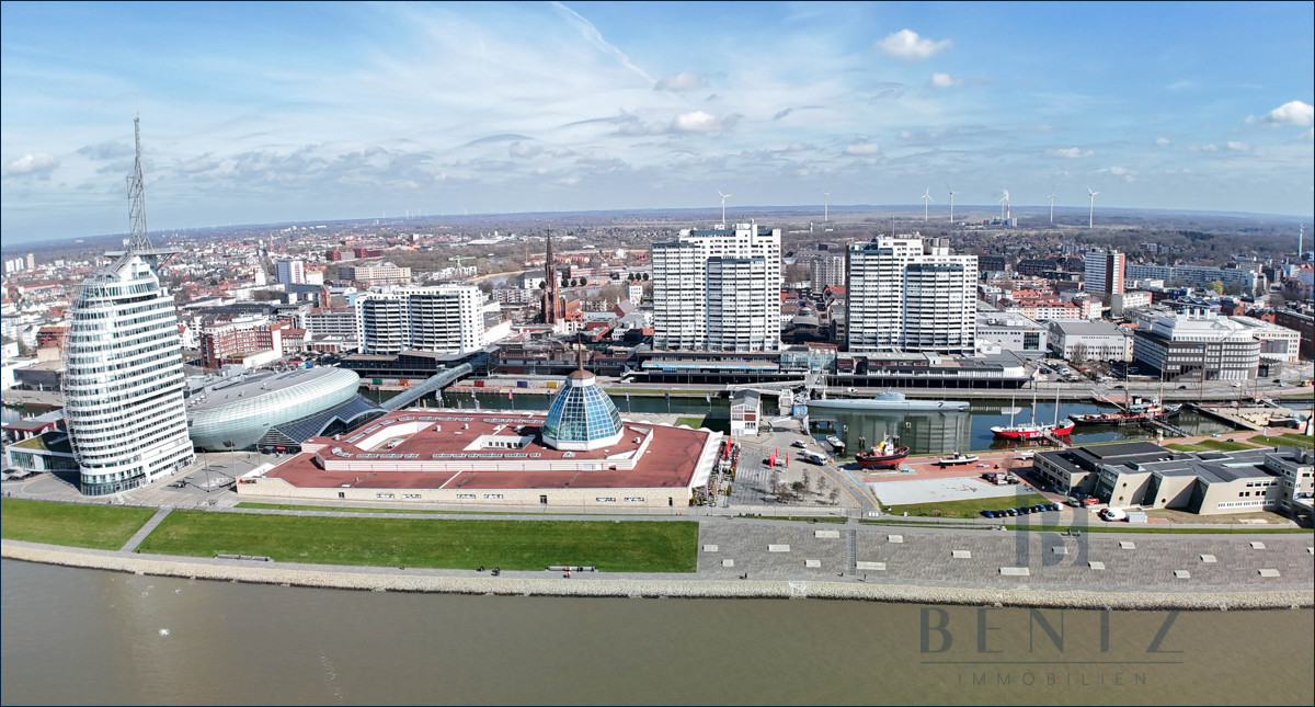 Umgebung - Deich - neuer Hafen