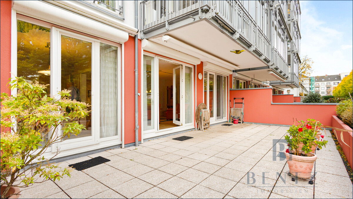 Süd-West Terrasse