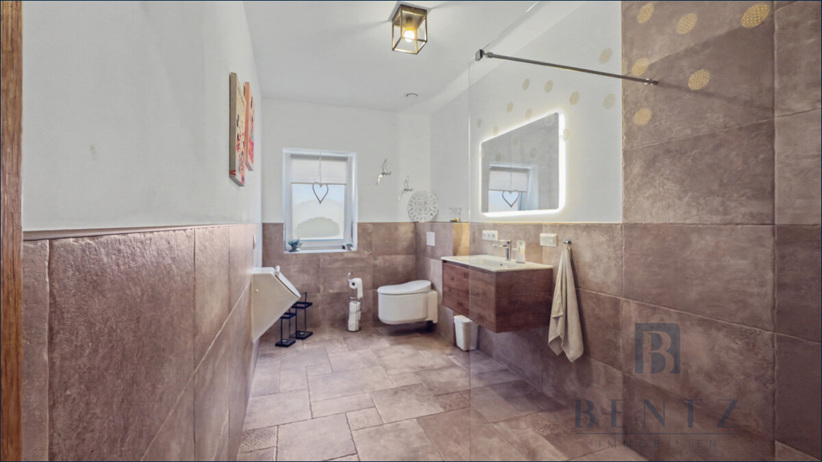 Gäste-Bad Erdgeschoss