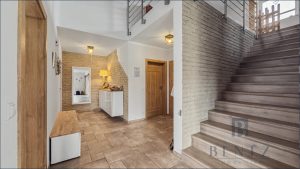 Eingang und Zugang Dachgeschoss