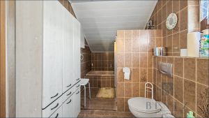 Badezimmer Dachgeschoss