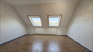 Zimmer im Dachgeschoss - v2