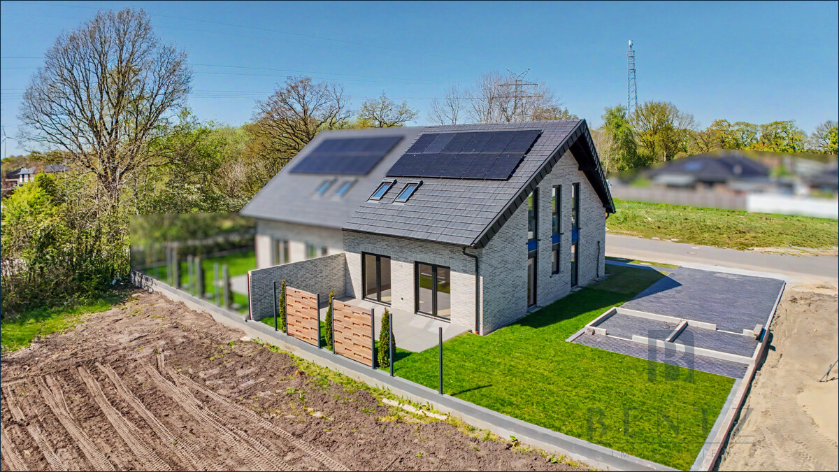 Neubau Doppelhaushälfte