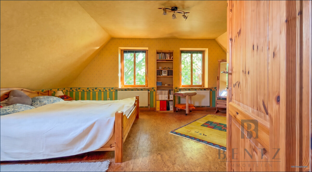 Schlafzimmer 1 Dachgeschoss