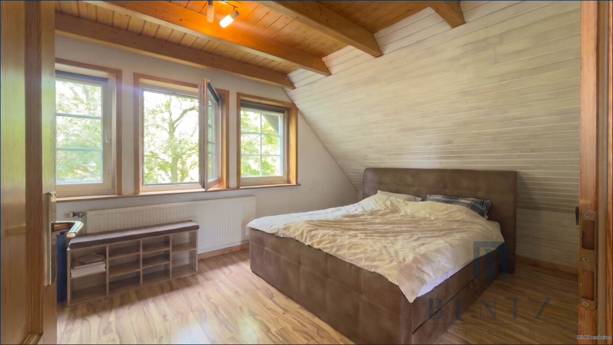 Schlafzimmer 1 mit Ankleide