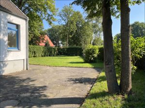 Garten und Stellplätze