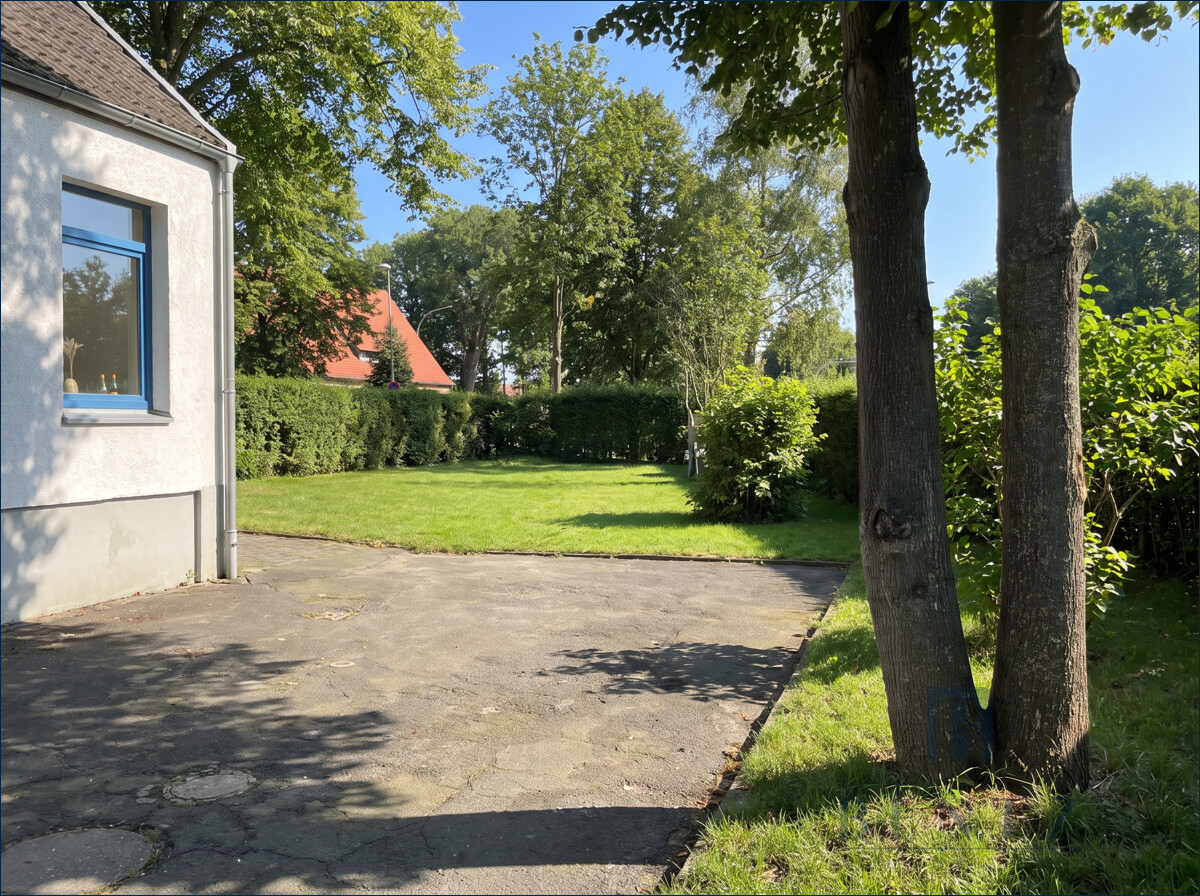 Garten und Stellplätze
