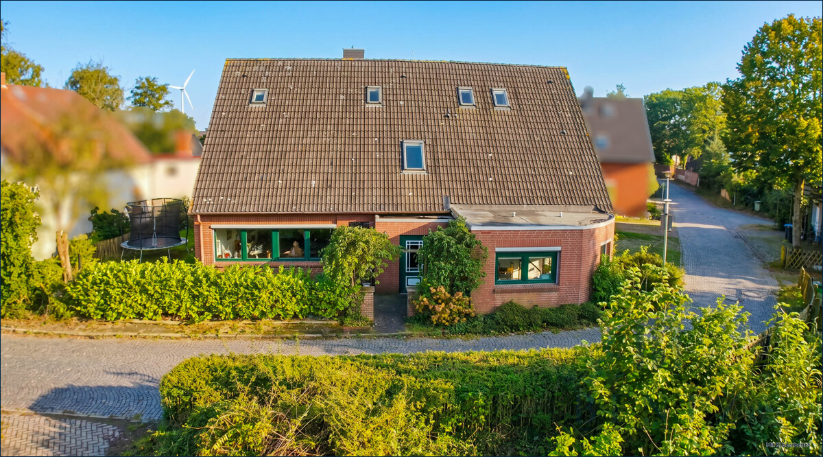 Straßenansicht