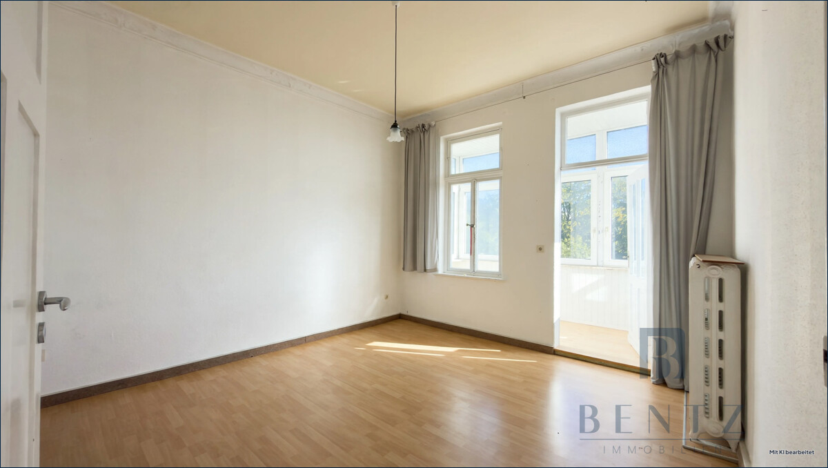 Kinderzimmer mit Loggia-Zugang