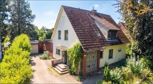 Straßenansicht