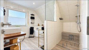 Badezimmer Dachgeschoss